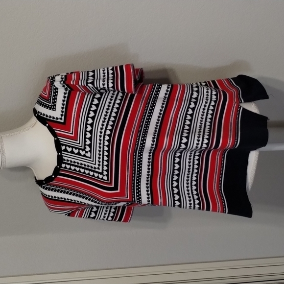 Alfred Dunner Pullover Red White Blue Top Short Sleeve Size Medium Heart Print - Picture 2 of 8